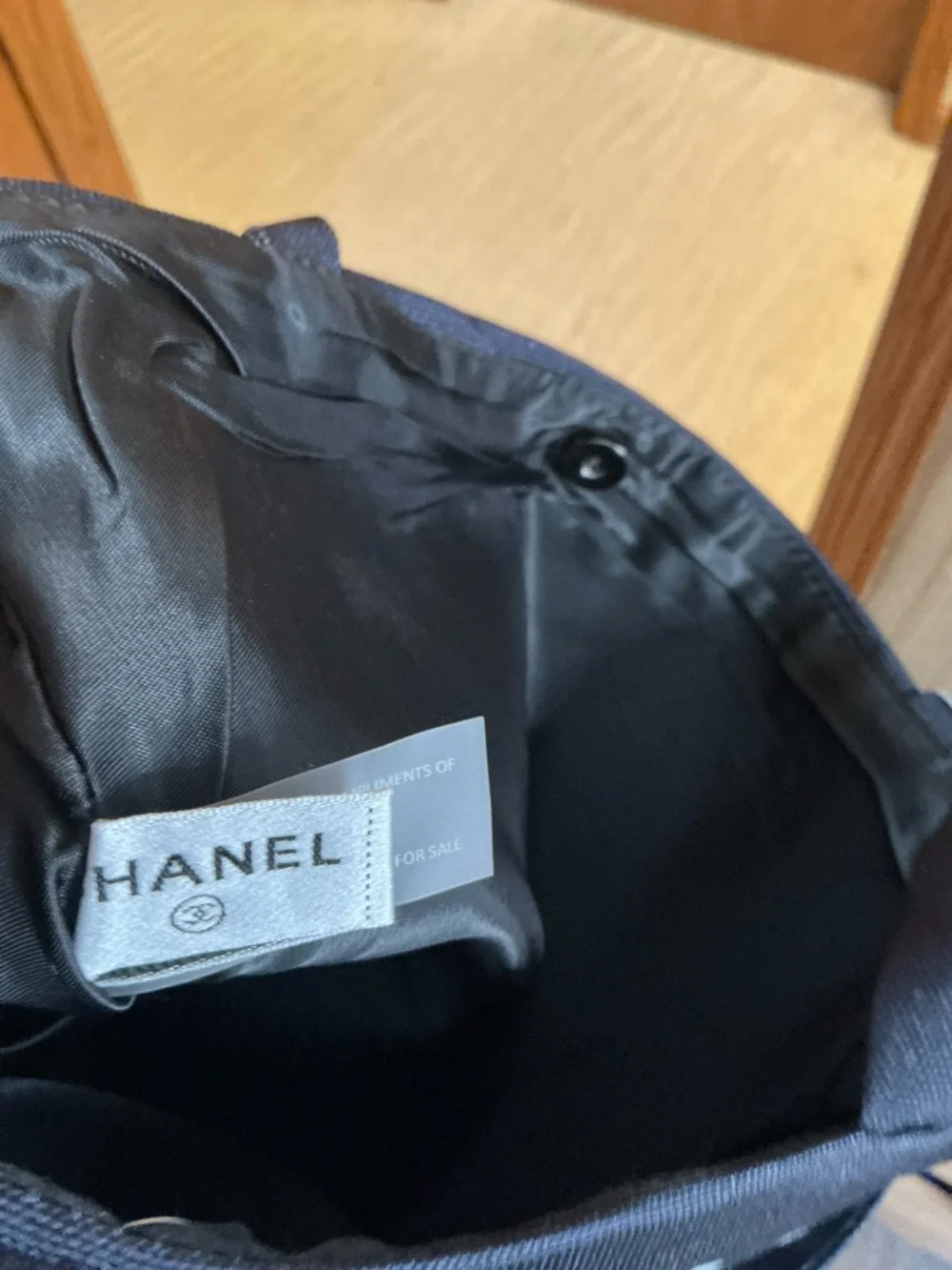 CHANEL Black and White Graphic Canvas Tote GWP - Picture 5 of 15